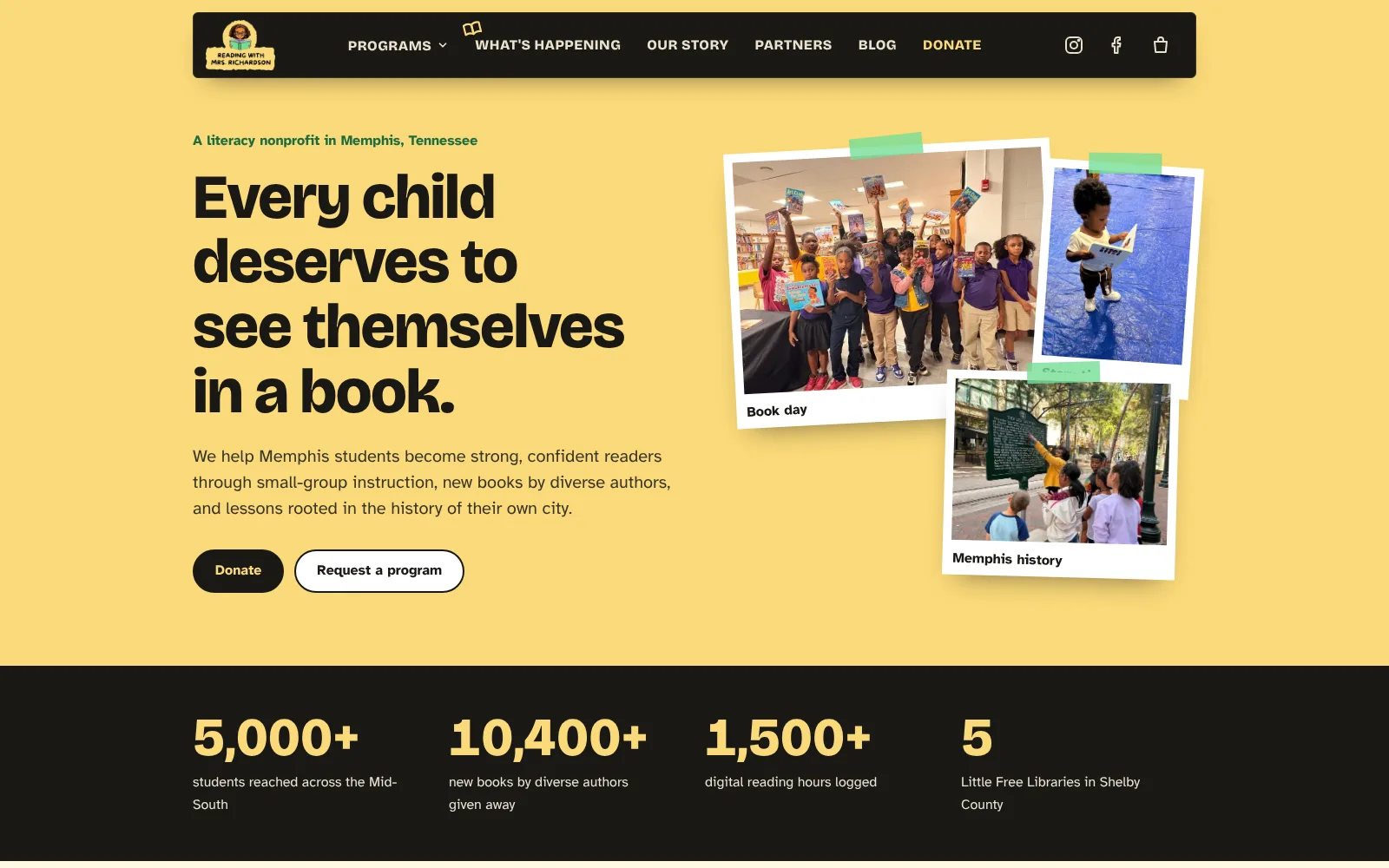 The homepage of the Reading With Mrs. Richardson site on a laptop screen.